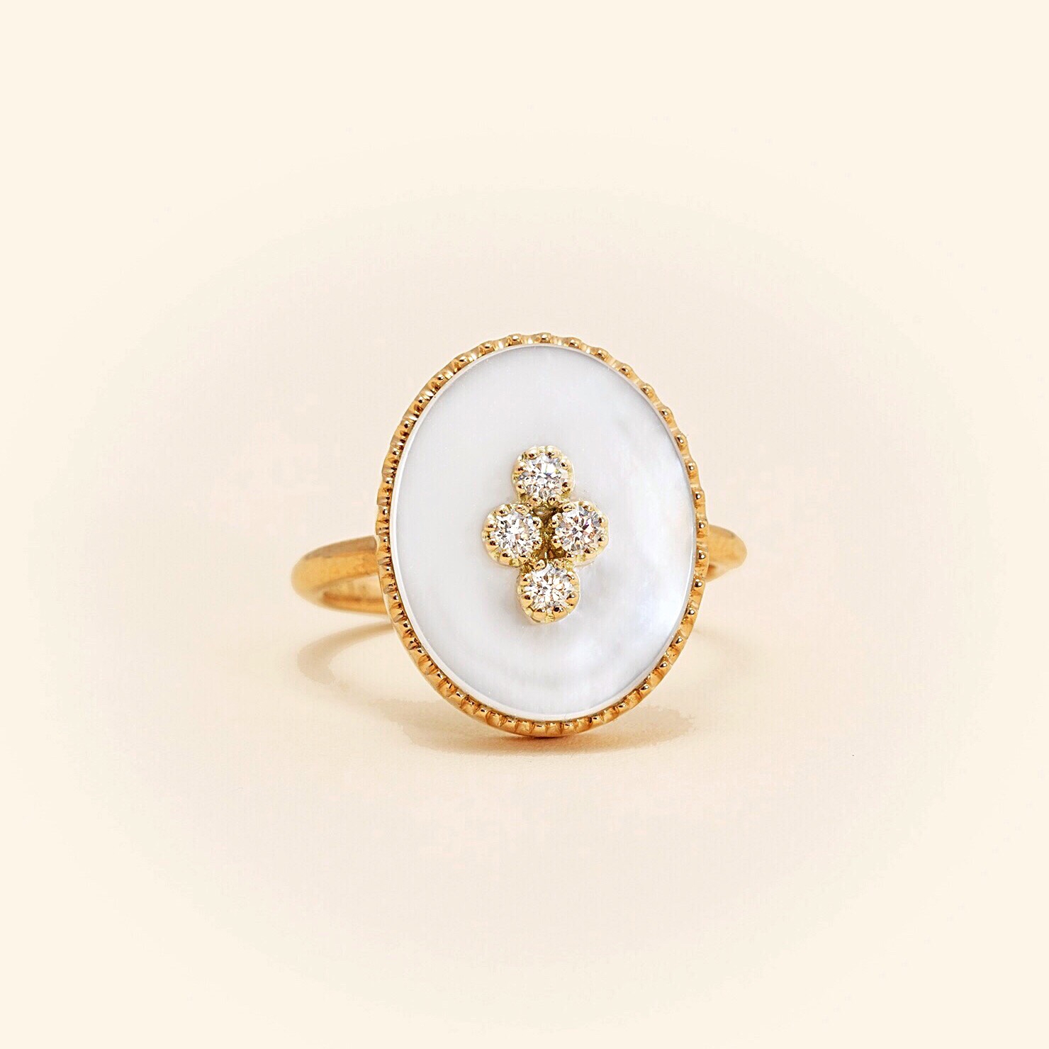 Bague Or Jaune 18 Carats, Nacre