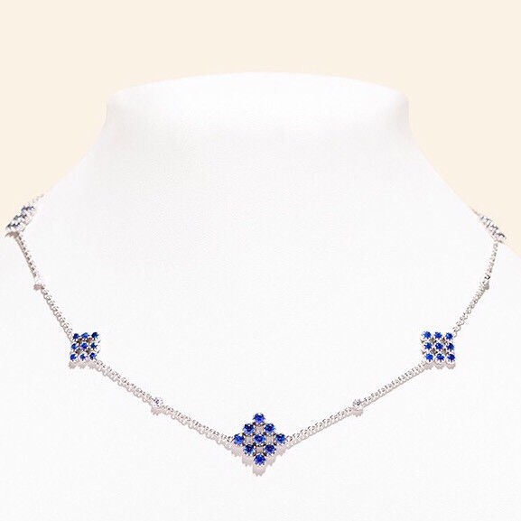 Collier Or Blanc 18 Carats palladié & Saphirs