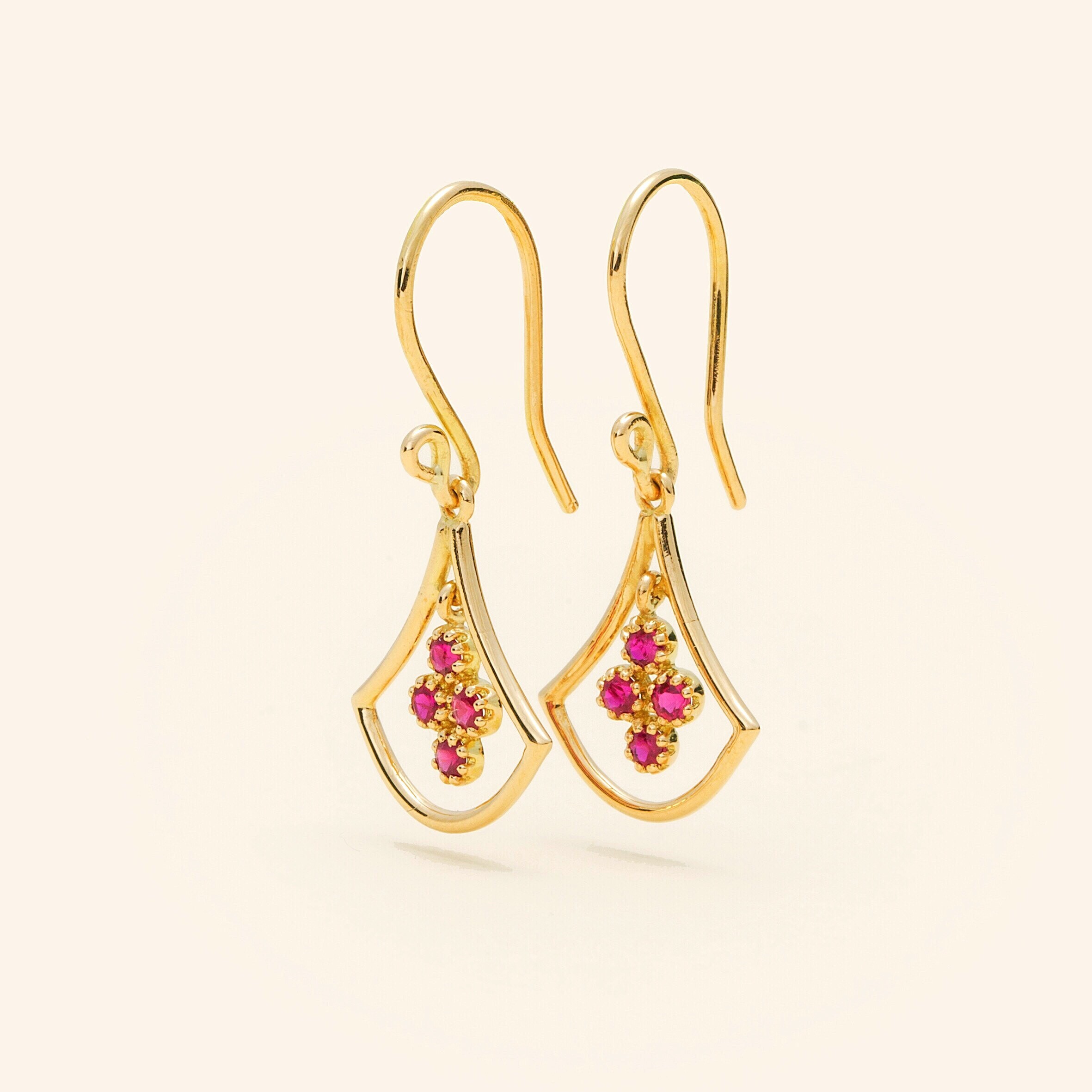 Boucles d'oreilles Or Jaune 18 Carats, Rubis